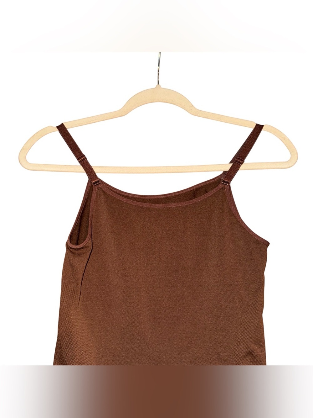 SHAPERMINT Essentials All Day Every Day Scoop Neck Cami Tank Top Brown Size L - Picture 6 of 8